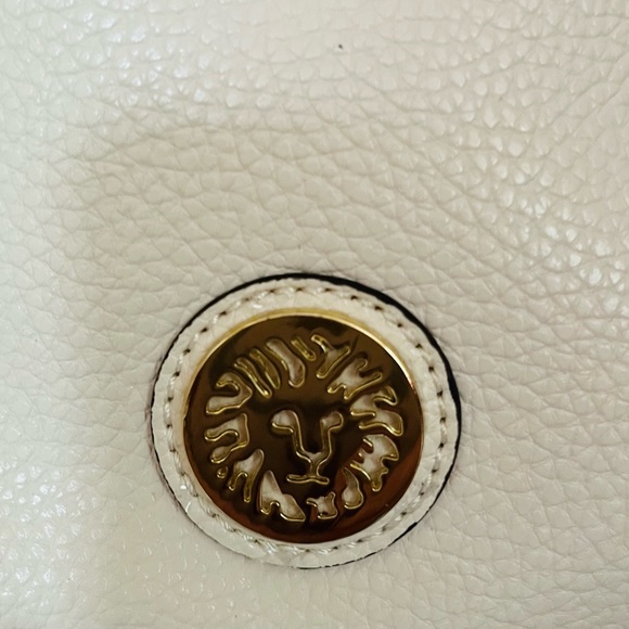 Anne Klein "Like New" Pebble Grain Leather Crossbody Bag in Cream Color - Picture 12 of 13